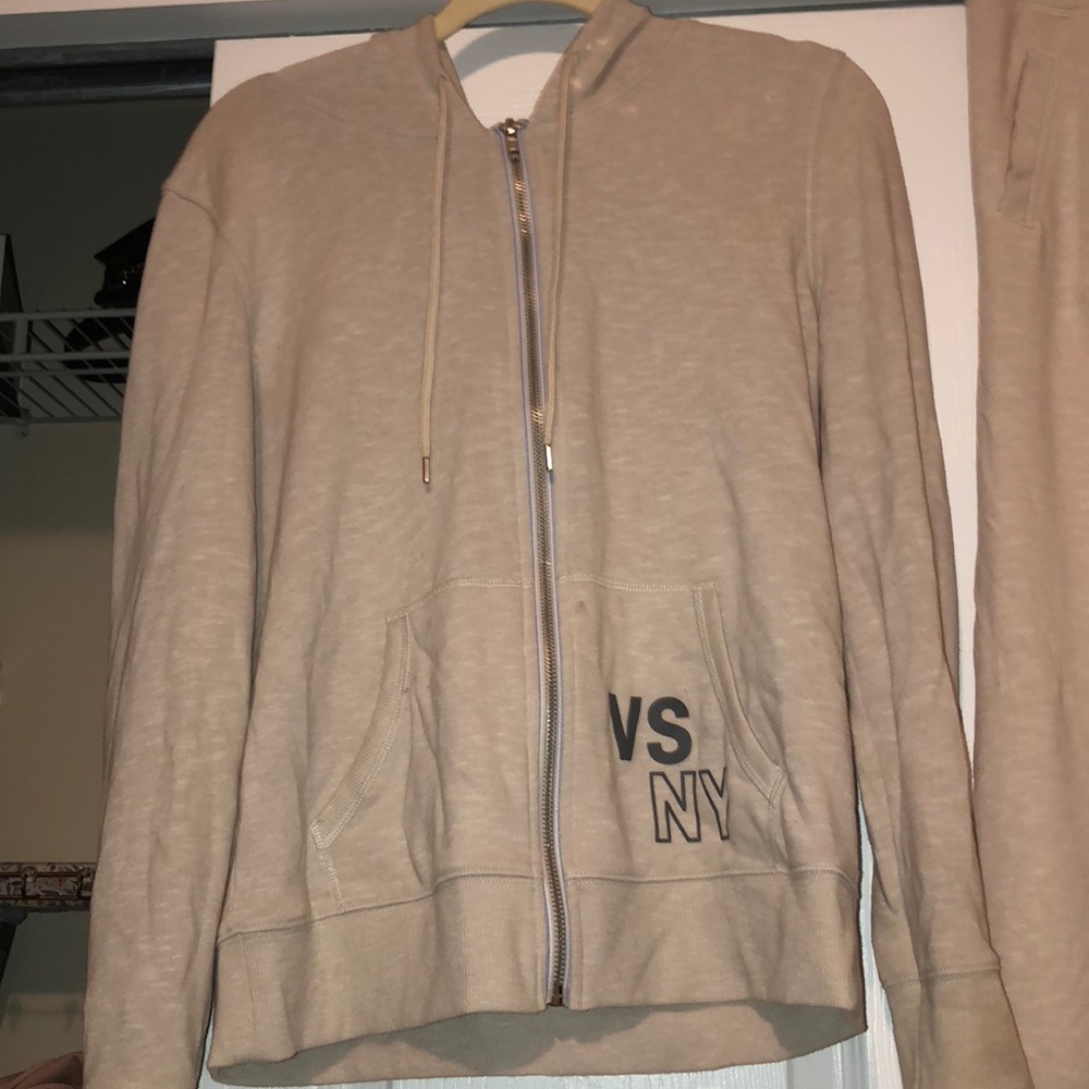 Victoria secret sweatsuit - Picture 2 of 3